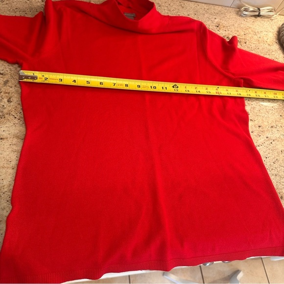 Ann Taylor Red Mock Neck Top Size Large - Picture 6 of 6